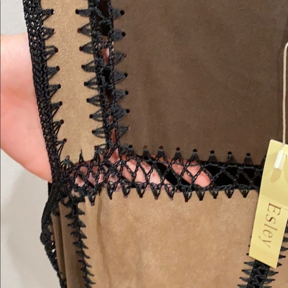 Esley Patchwork Suede Fringed Top - Picture 4 of 4